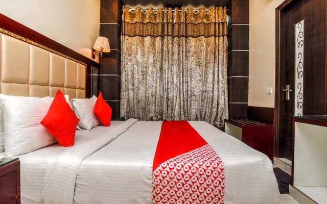 Collection O 76248 Hotel D Crown - photo 3