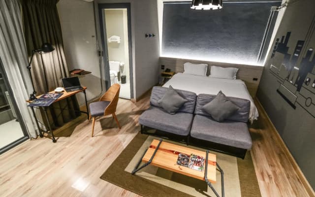 THA City Loft by TH District - photo 2