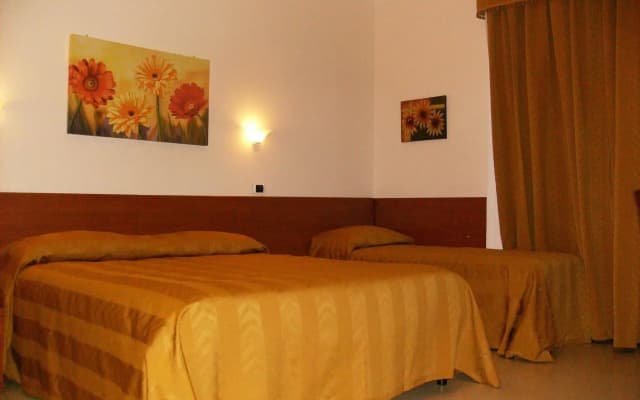 Hotel Everest - photo 3