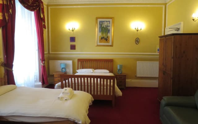 Thornfield Guest House - photo 3