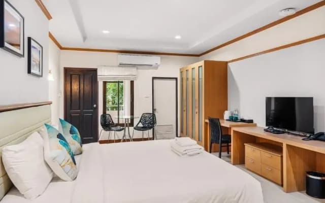 U Hub Chaweng Hotel - photo 2