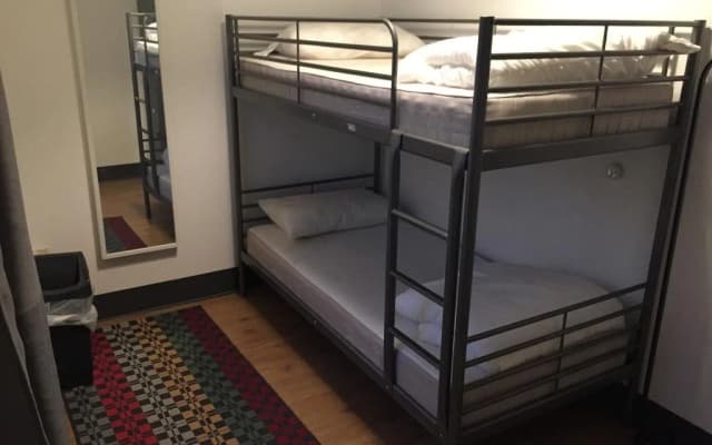 EBS Sydney Hostel - photo 2