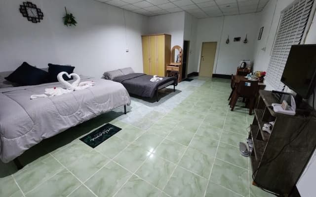 The Thana House - photo 4