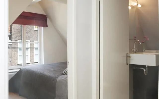 Downtown Apartment - photo 4