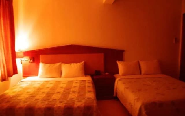 Hoang Long Hotel - photo 2