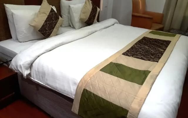 Hotel Aerocity Golden - photo 3