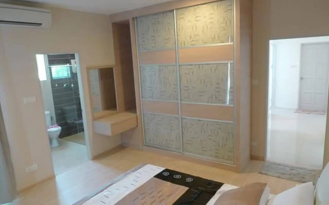 Eco Park Serviced Apartments - photo 2