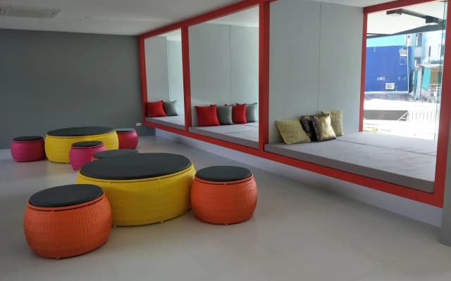 Wake Up Aonang Hotel - photo 4