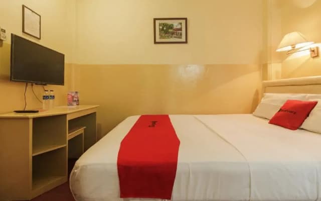 Margot Hotel by RedDoorz - photo 5