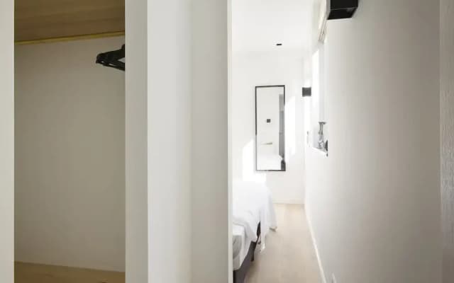 Modern & Luxurious 2 Bedroom Apartment - photo 4