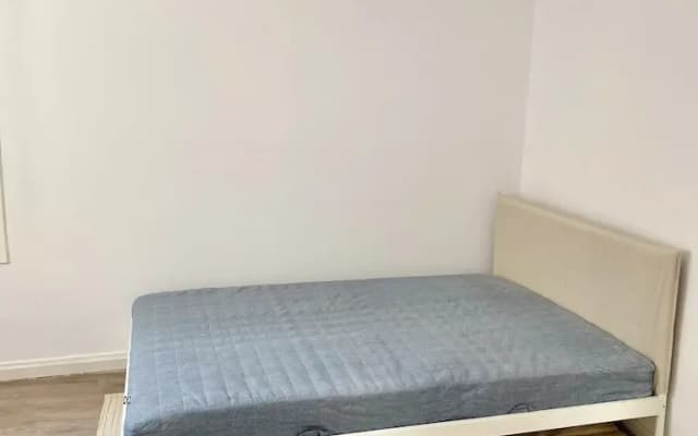 Quiet Flat With Outdoor Space in Central Athens - photo 5