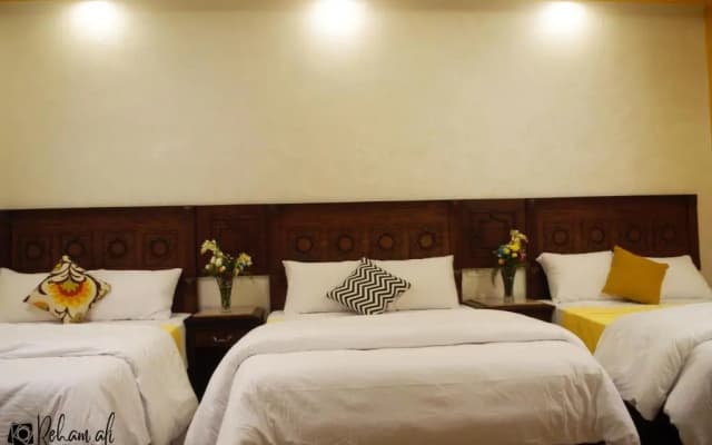 The Location Hotel - photo 4