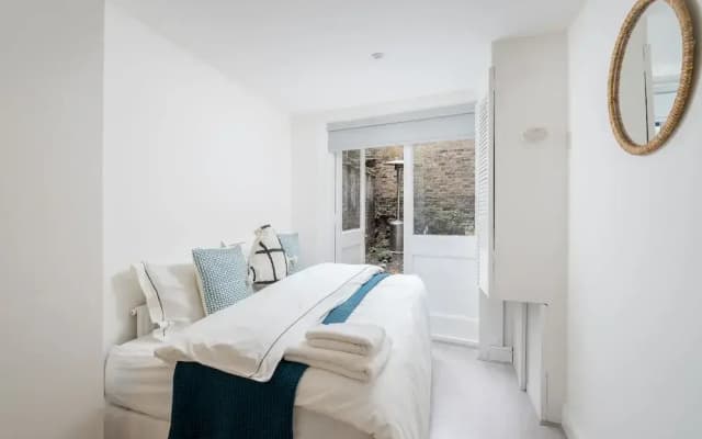 Russell Sq Suite 2 Bed Apartment - photo 4