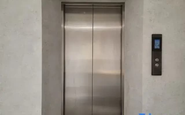 Q Space Sathorn - Narathiwas 18 - photo 2