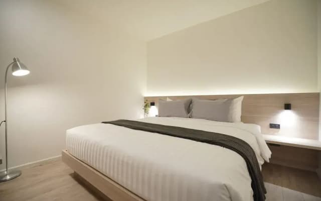 E11 Hotel - BTS Punnawithi - photo 3