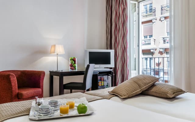 Hotel Exe Suites 33 - photo 4