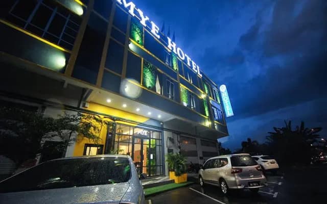 Mye Hotel Muar - photo 2