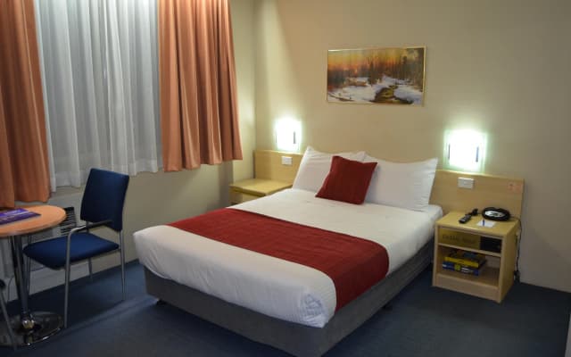 Devere Hotel - photo 3