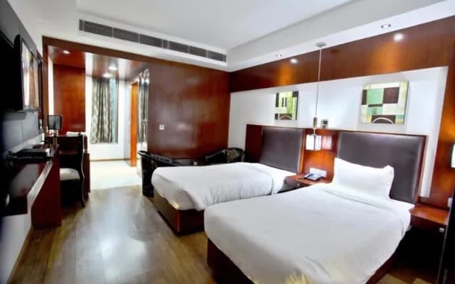 Hotel Shuhul Continental - photo 3