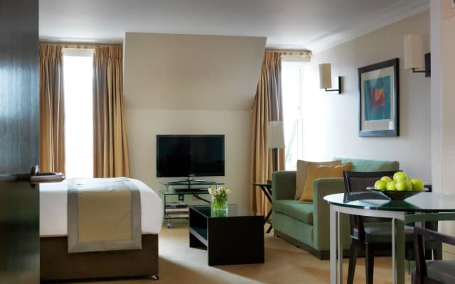 Cheval Phoenix House at Sloane Square - photo 3