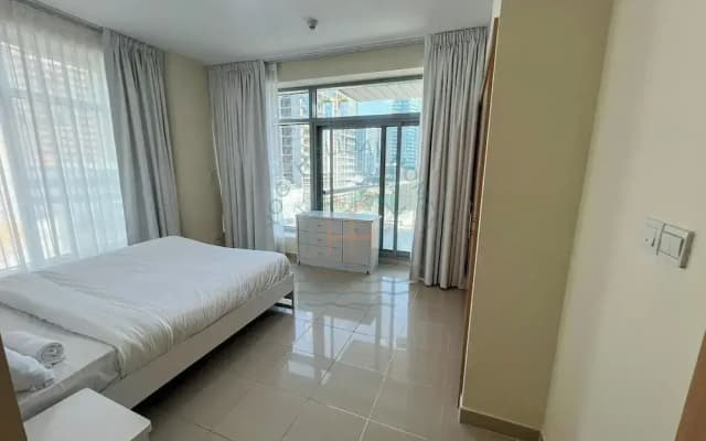 Blakely 2BR Lakeview Retreat With Open Balcony - photo 4