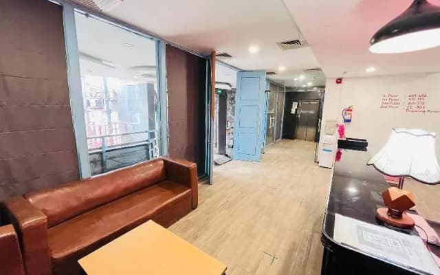 Qotel Chattarpur - photo 2