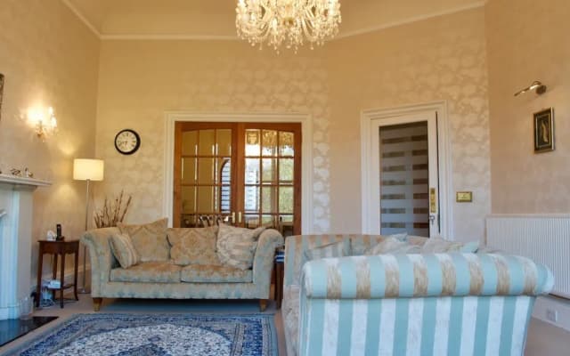 Home In Historic Edinburgh - photo 2