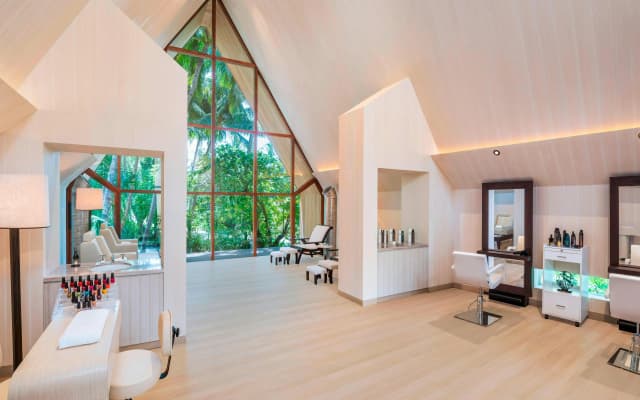 The St. Regis Maldives Vommuli Resort - photo 2
