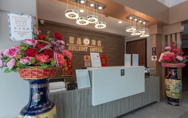 OYO 89375 Regent Hotel - photo 2