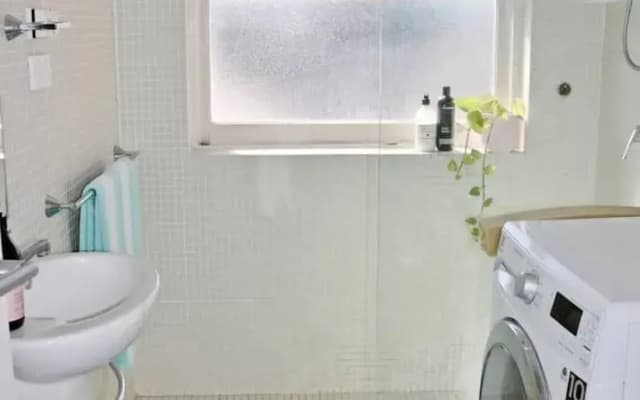 Gorgeous 2 Bedroom Apartment With Panoramic Views - photo 5