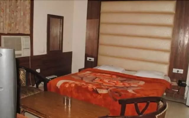 Hotel Baba Continental - photo 4