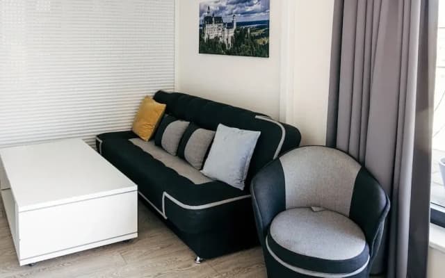 Cozy Apartment with Big Terrace - Karlín - photo 5