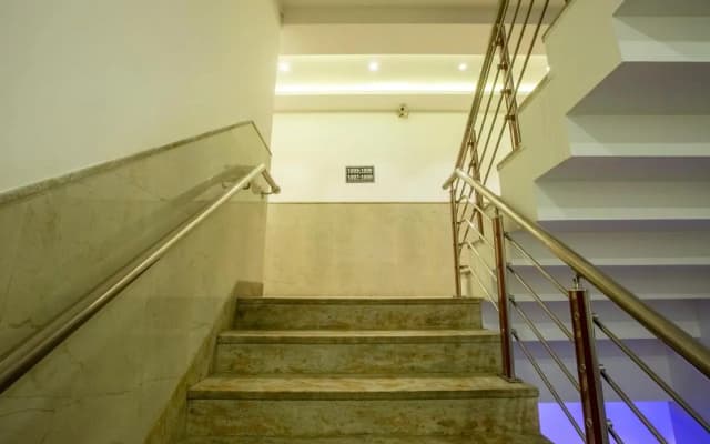 Hotel Arch Suites - photo 2