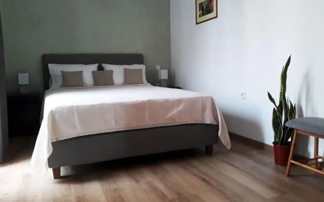 Sunkissed Rooftop Apartments - photo 4