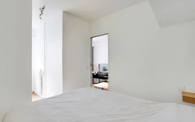 Modern Brunel Classic 1 Bed Apt With Balcony in Paris - photo 4