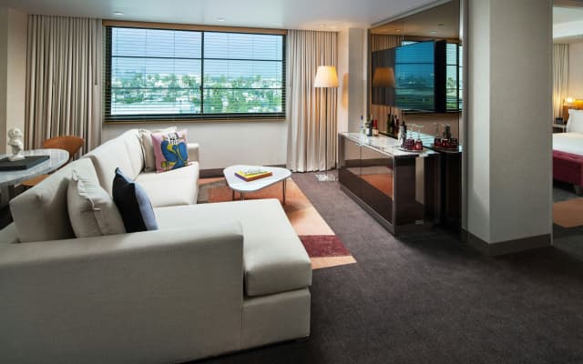 SLS Hotel, a Luxury Collection Hotel, Beverly Hills - photo 3