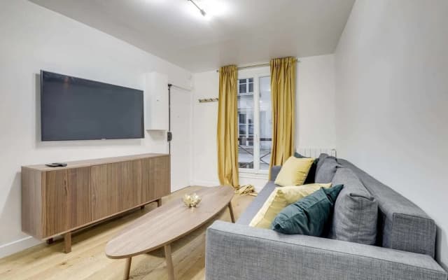 Magnificent Apartment Near Republique - photo 4