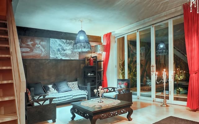 Black & White Villa - photo 3