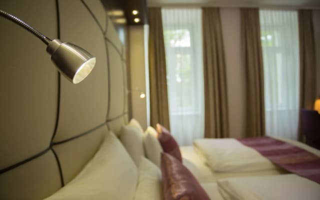 Best Western Plus Hotel Arcadia - photo 4