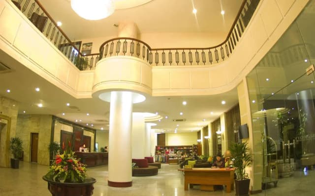 Starcity Halong Bay Hotel - photo 2