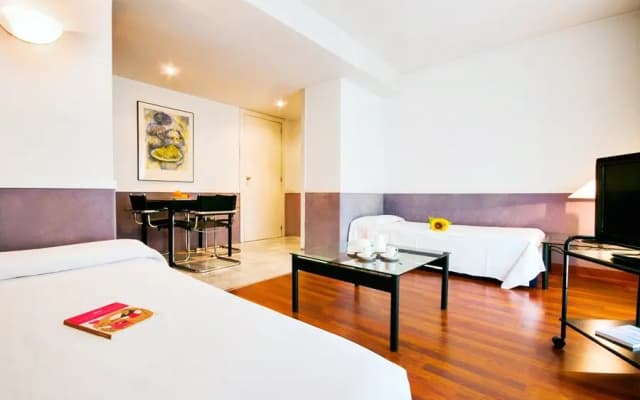 Apartamentos Descartes - photo 5