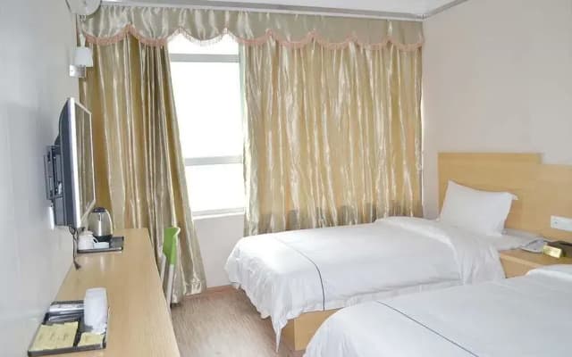 Hitt Express Hotel - photo 4