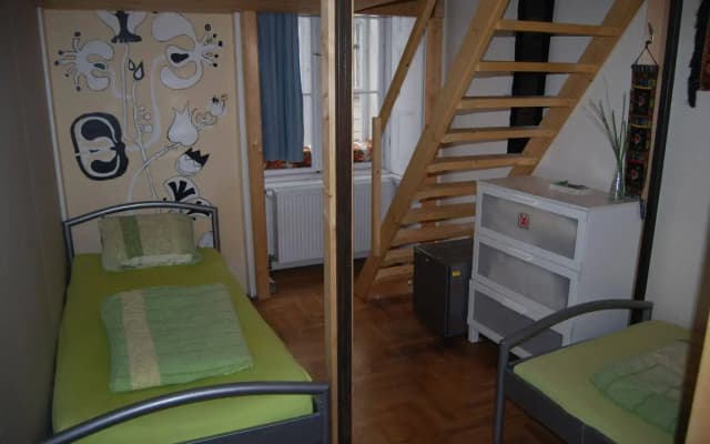 Budapest Centrum Hostel - photo 5