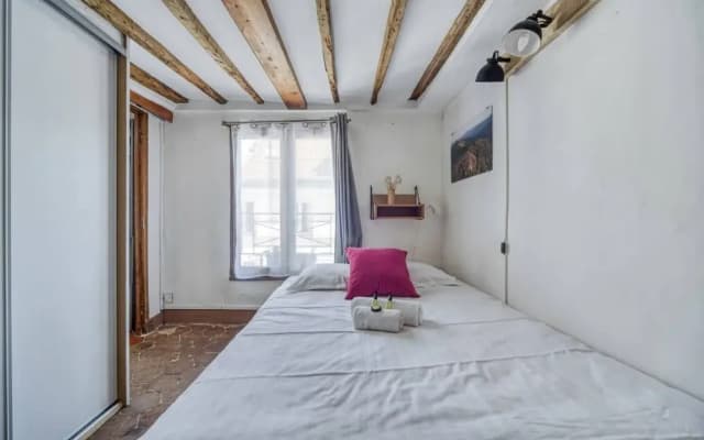 Lovely Central Apartment for 2 Guests! - photo 2