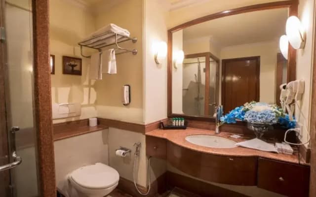 Tivoli Garden Resort - photo 5