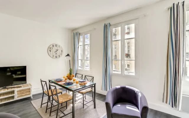 Louvre - Saint Honore Area Apartment - photo 5