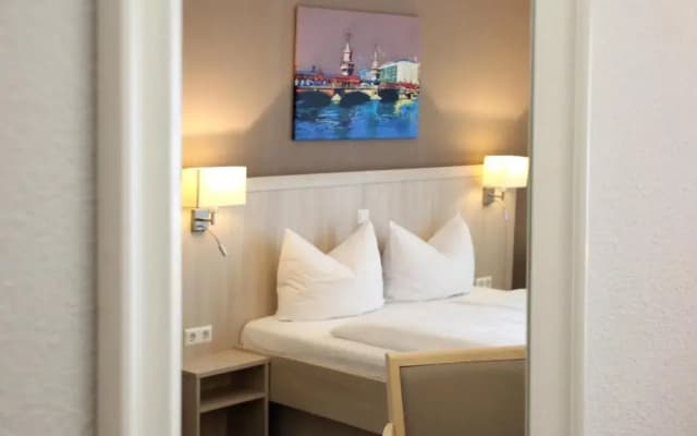 Businesshotel Berlin - photo 2