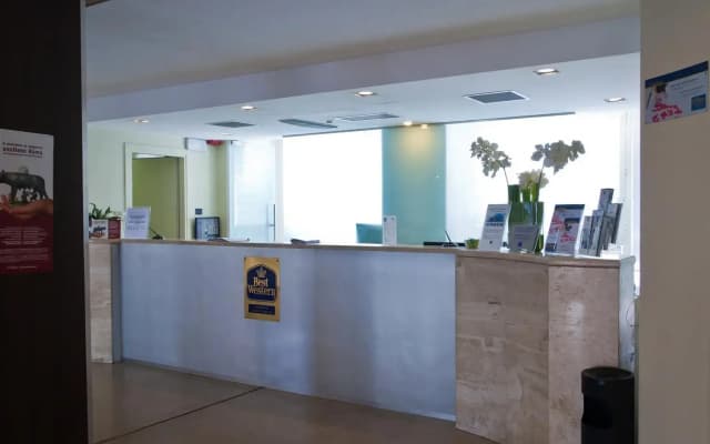 Hotel Roma Tor Vergata - photo 2