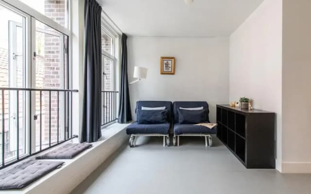 Tweede Laurierdwarsstraat Apartment - photo 2