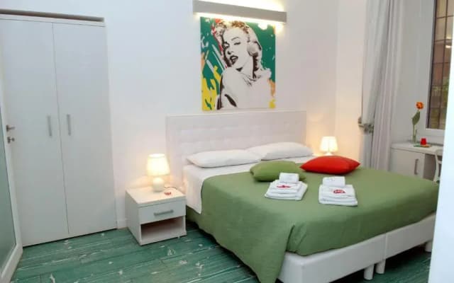 Divine Bed Breakfast - photo 2